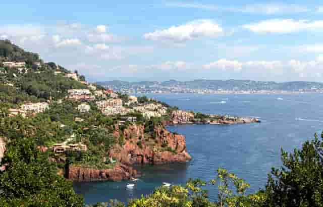 迪加奥特曼和赛罗奥特曼(迪加奥特曼厉害还是赛罗奥特曼厉害)