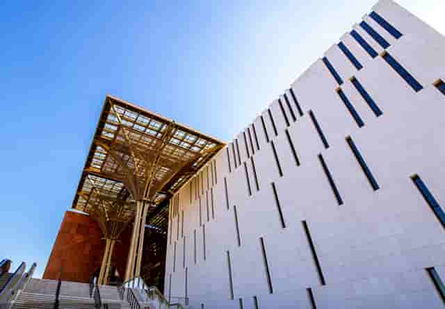 梦见自己变得年轻了还有了爱情(梦见自己变得很年轻)