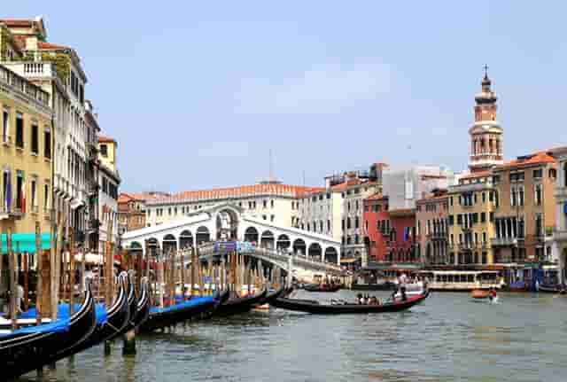 老款丰田汽车报价(丰田汽车品牌大全报价)